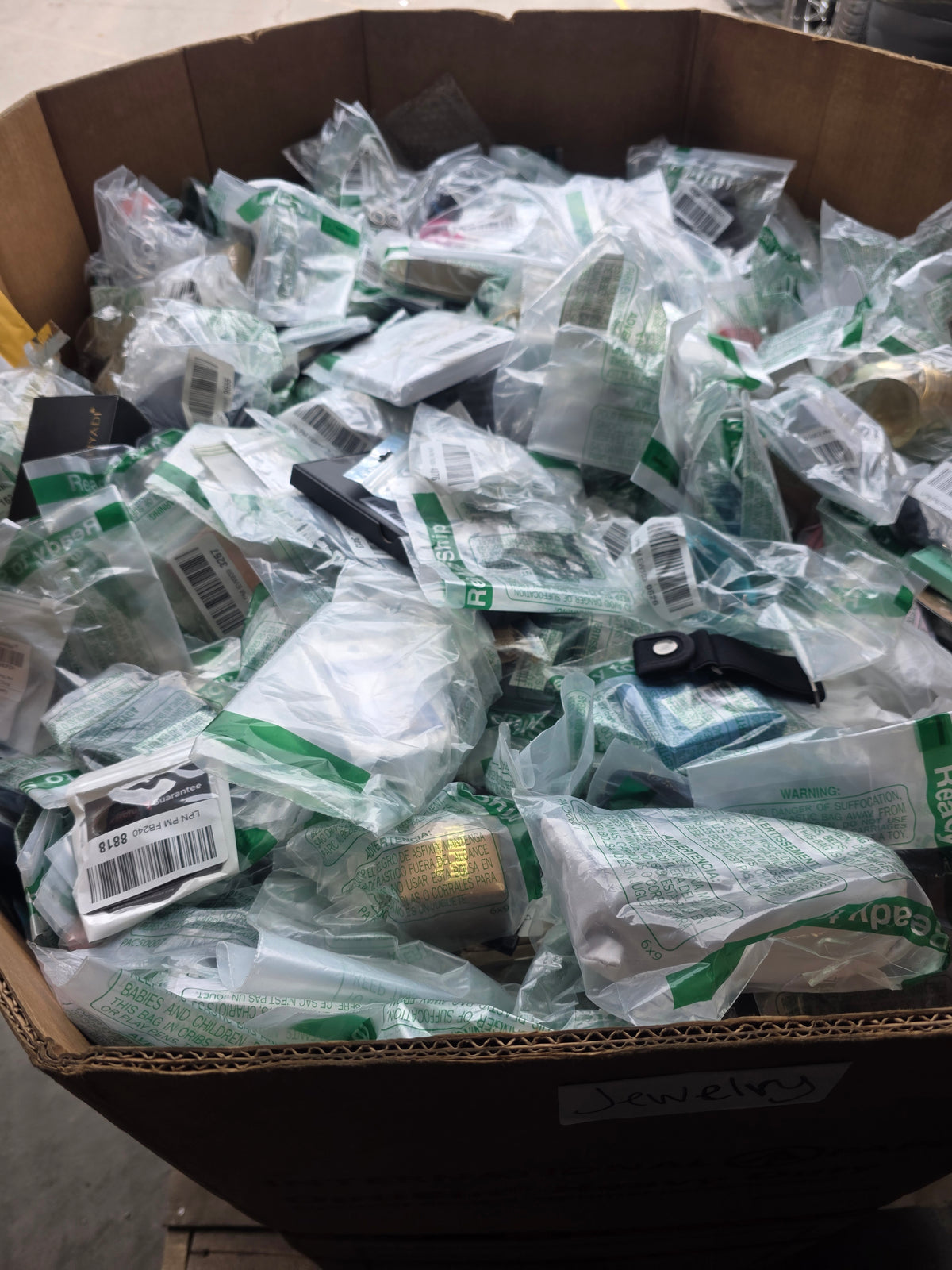 AMZ Jewelry Pallet