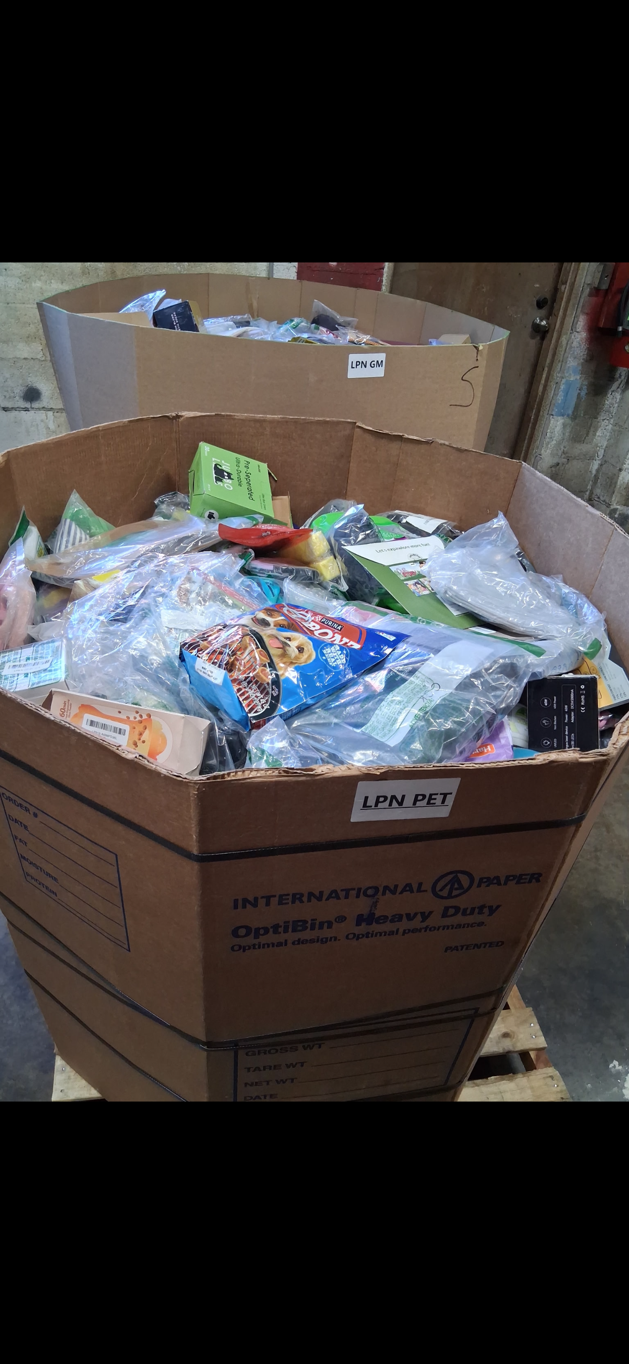 Amazon Pet Supplies Pallet