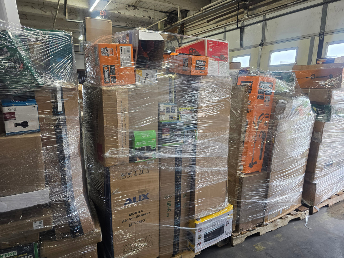 Mixed Retailer With Tools Pallets