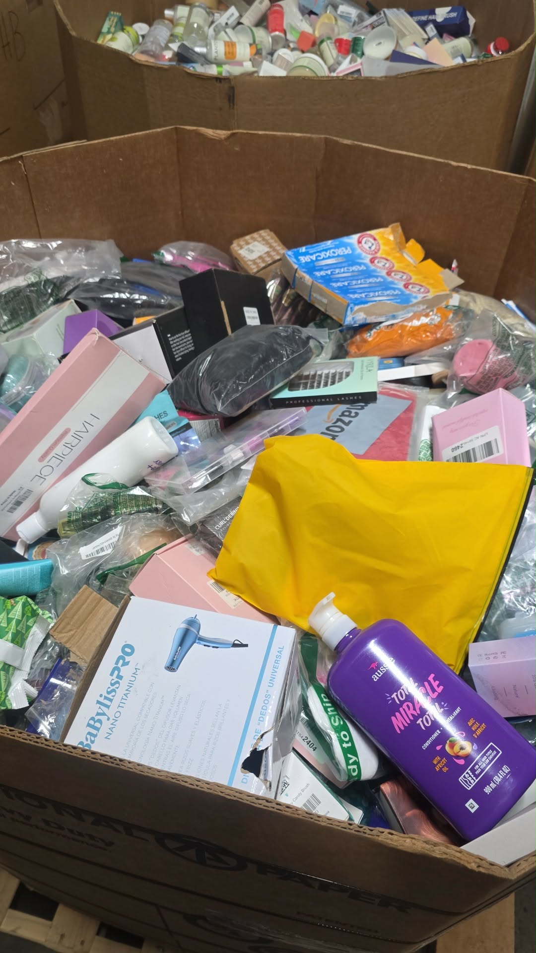 HBA assorted beauty & bath lot