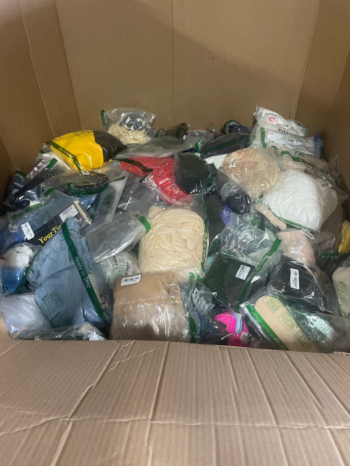 Raw Mixed Apparel and Accessories - 525 Pieces