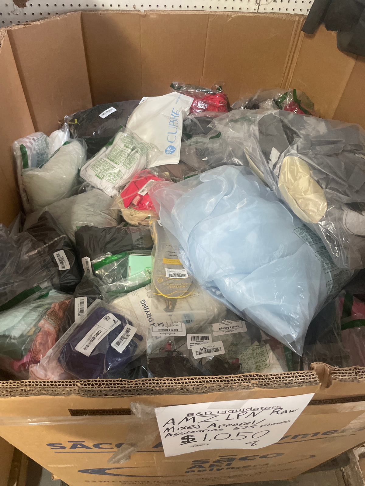 Raw Mixed Apparel and Accessories - 525 Pieces