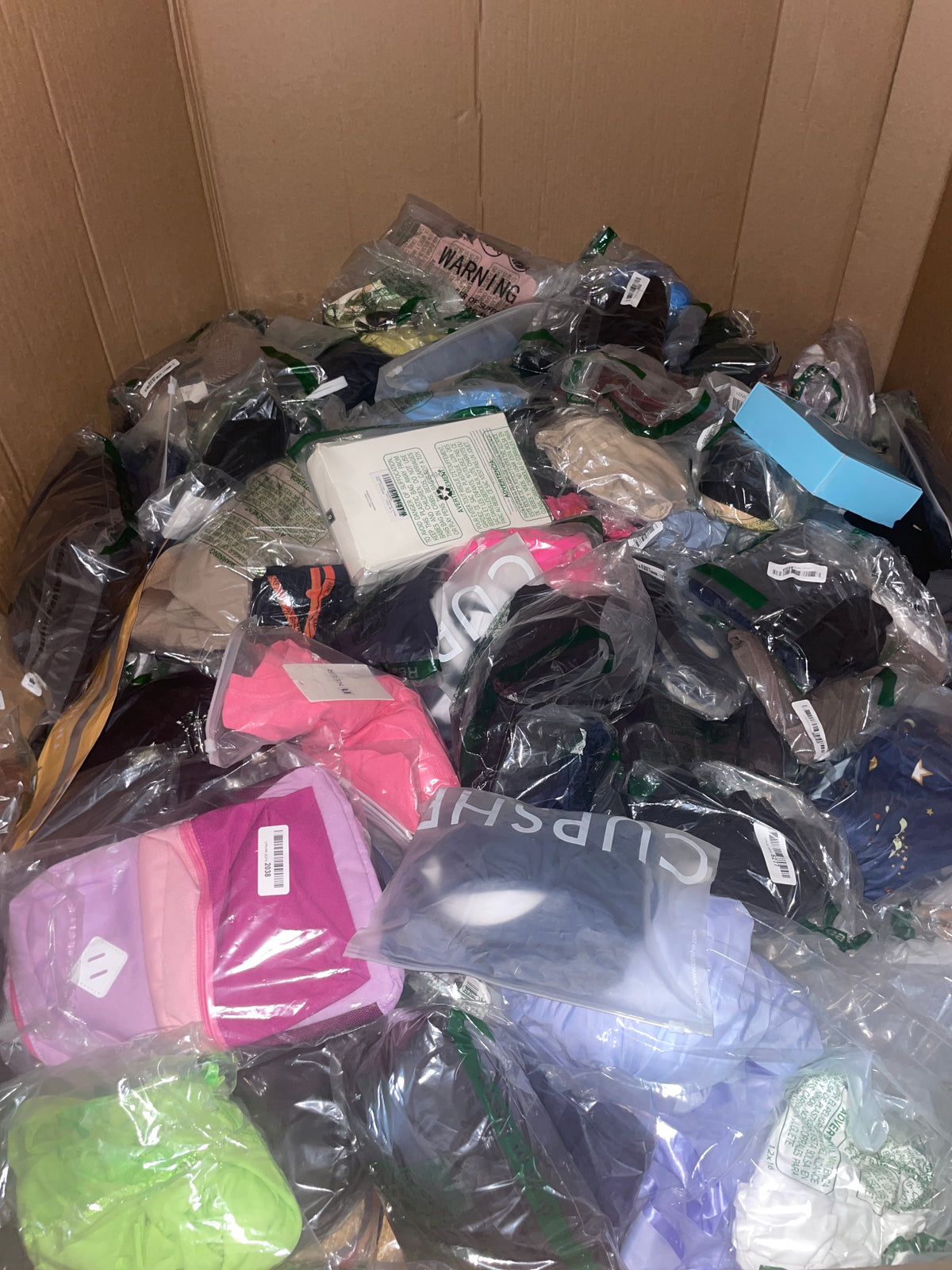 Raw Mixed Apparel and Accessories - 525 Pieces