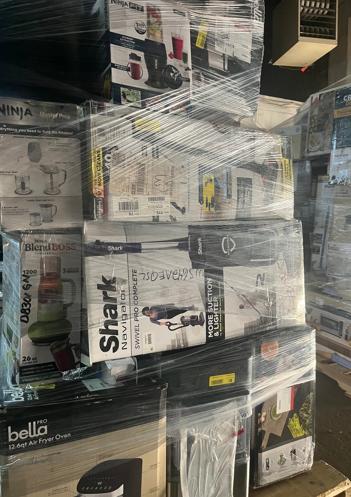 Small Appliance Ninja Shark Bella Pallets