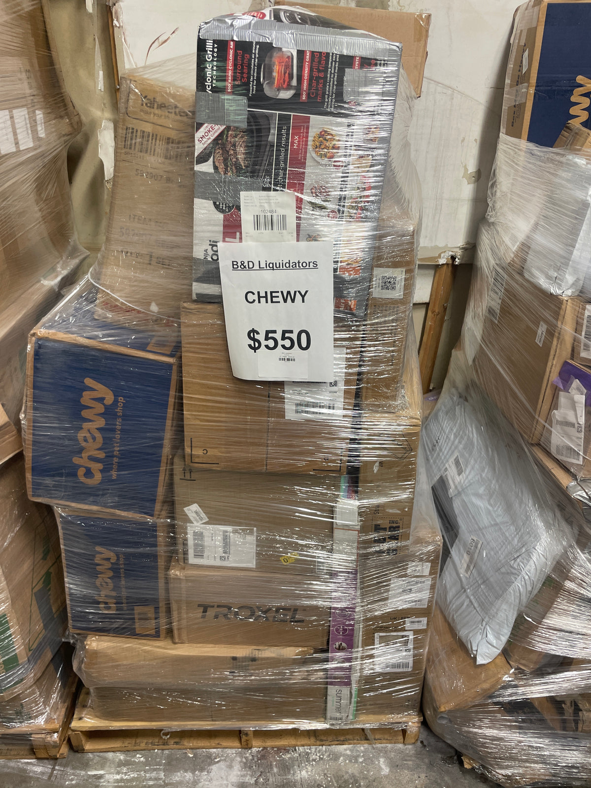 CHEWY Pet Pallets
